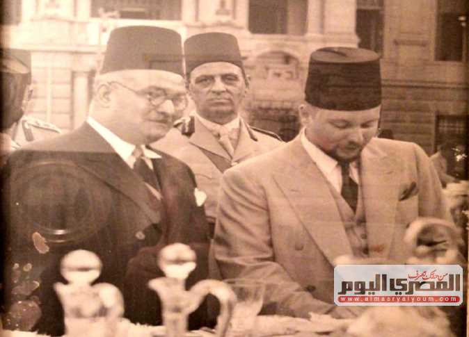 محمود أبوالفتح مع الملك فاروق